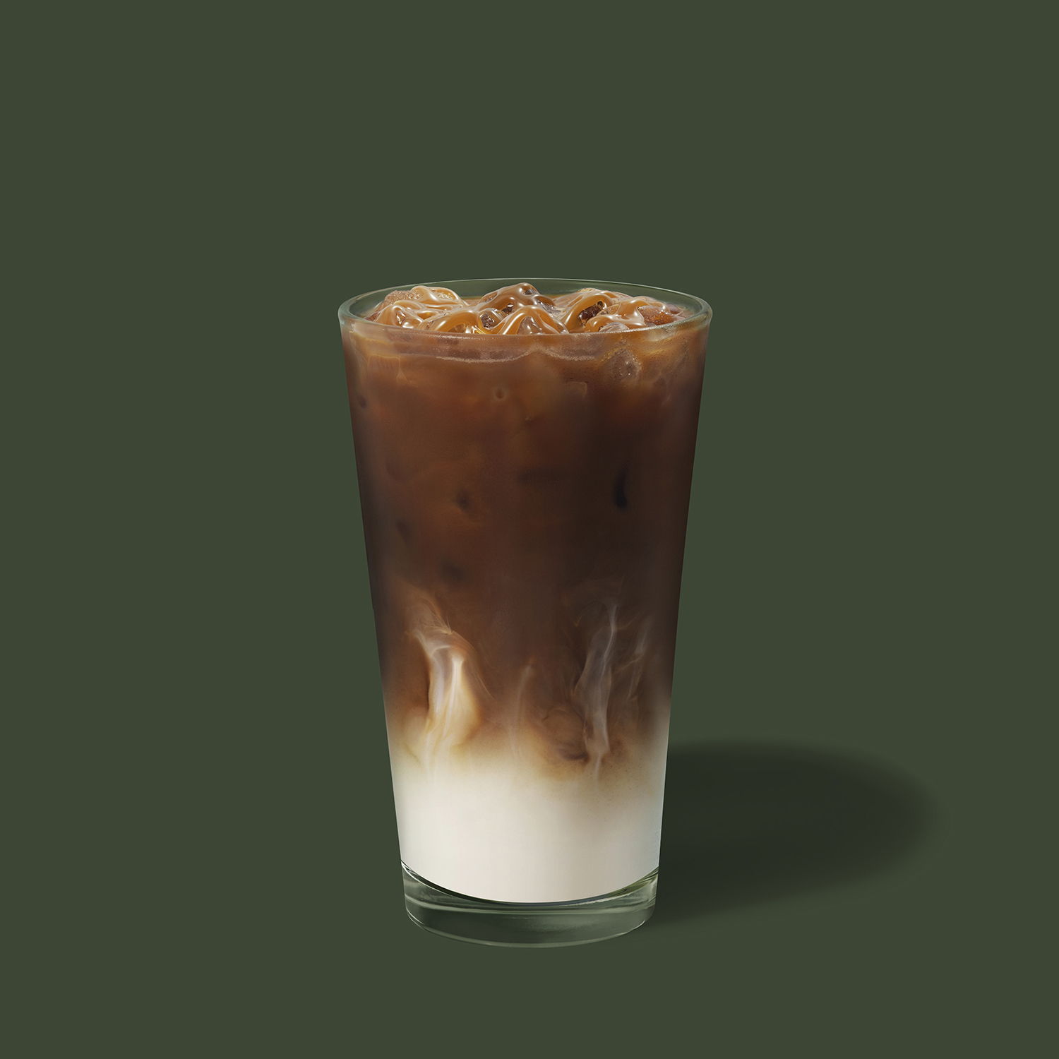 Iced Caramel Macchiato (Grande, semi-skimmed)