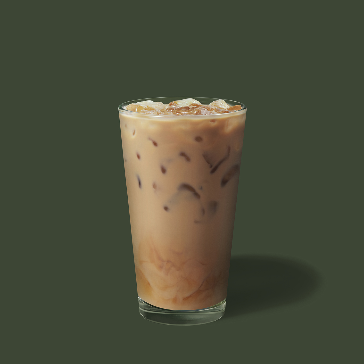 Iced Latte (Grande, semi-skimmed)